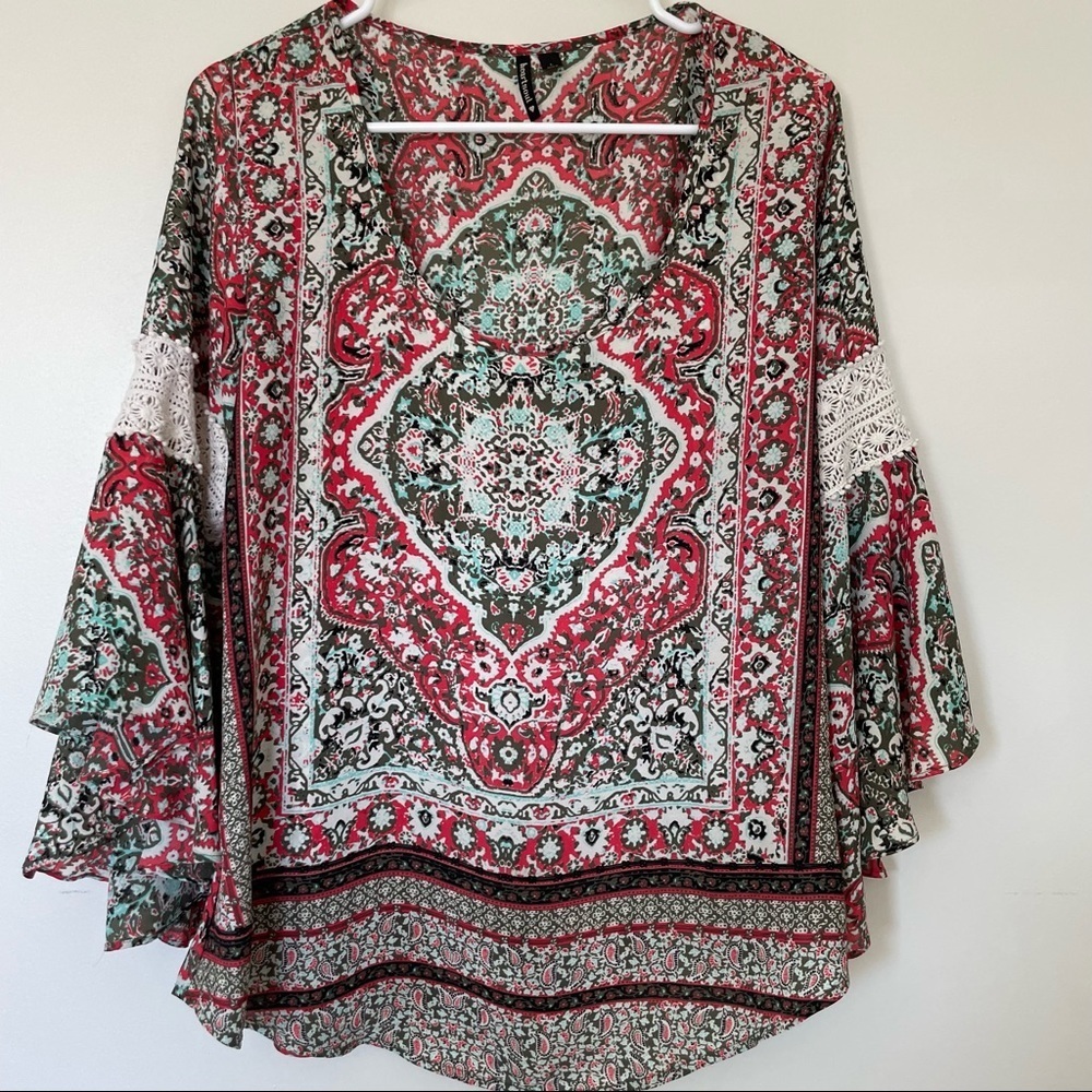 HeartSoul Red & Green Bohemian 3/4 Sleeve Blouse. Size Large.